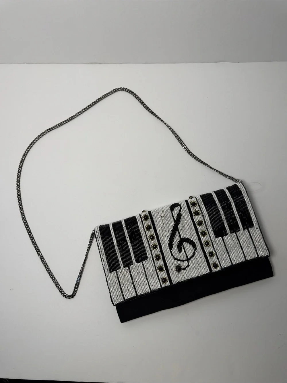 MARY FRANCES Keyed Up Beaded Piano Keyboard Clutch Crossbody Treble Clef Detail